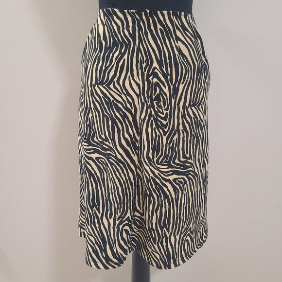 BETSEY JOHNSON Sexy Bombshell Pinup Knee Length Animal Print Midi Pockets Skirt - Picture 3 of 7